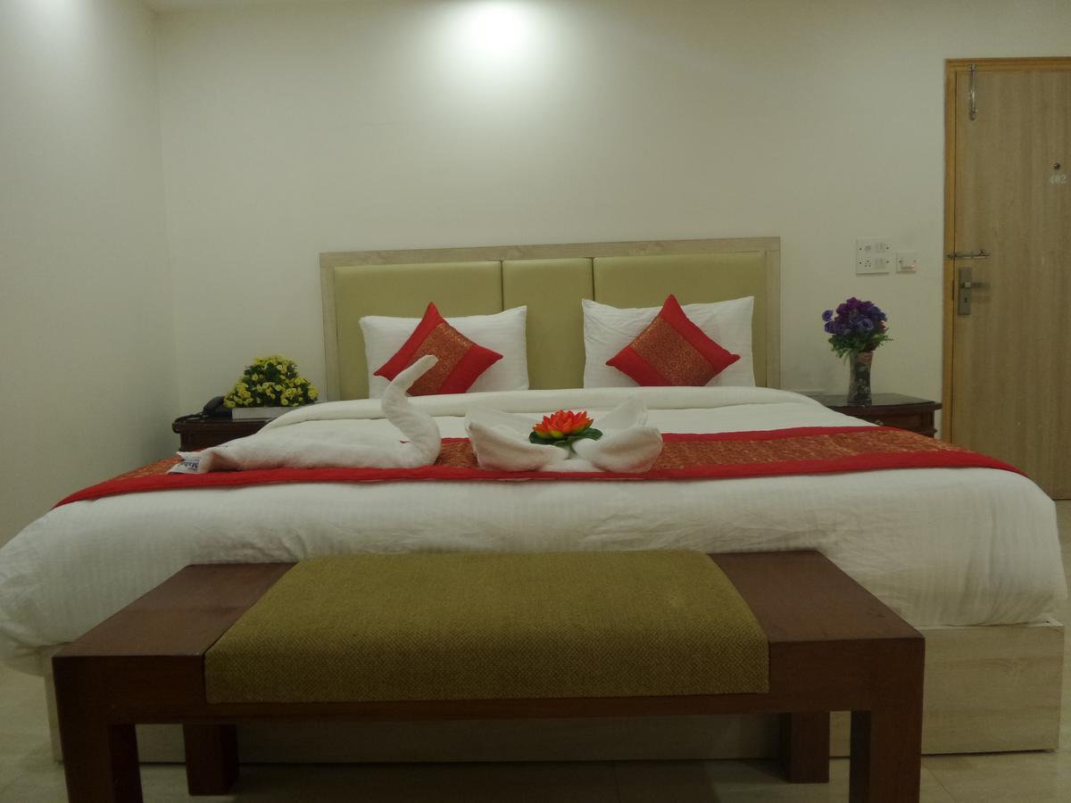 Airport Hotel Mahal Neu-Delhi Exterior foto